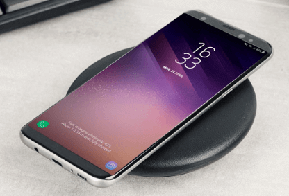 Which Samsung Galaxy phones support wireless charging?