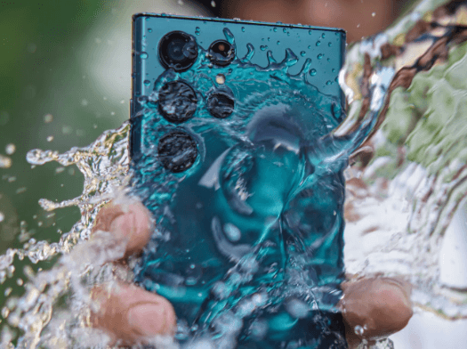 Samsung phone for taking underwater photos